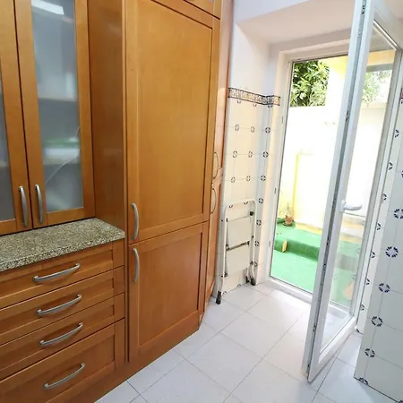 Center Two Bedroom & Terrace ליסבון