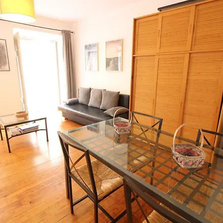 Center Two Bedroom & Terrace דירה *